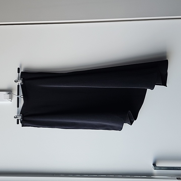 Zeitgeist Design Studio Assymetrical Flowy Voluminous Skirt - Picture 2 of 9